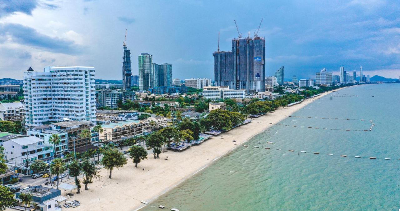 Happy Vikings - Beachfront Praia de Jomtien Exterior foto