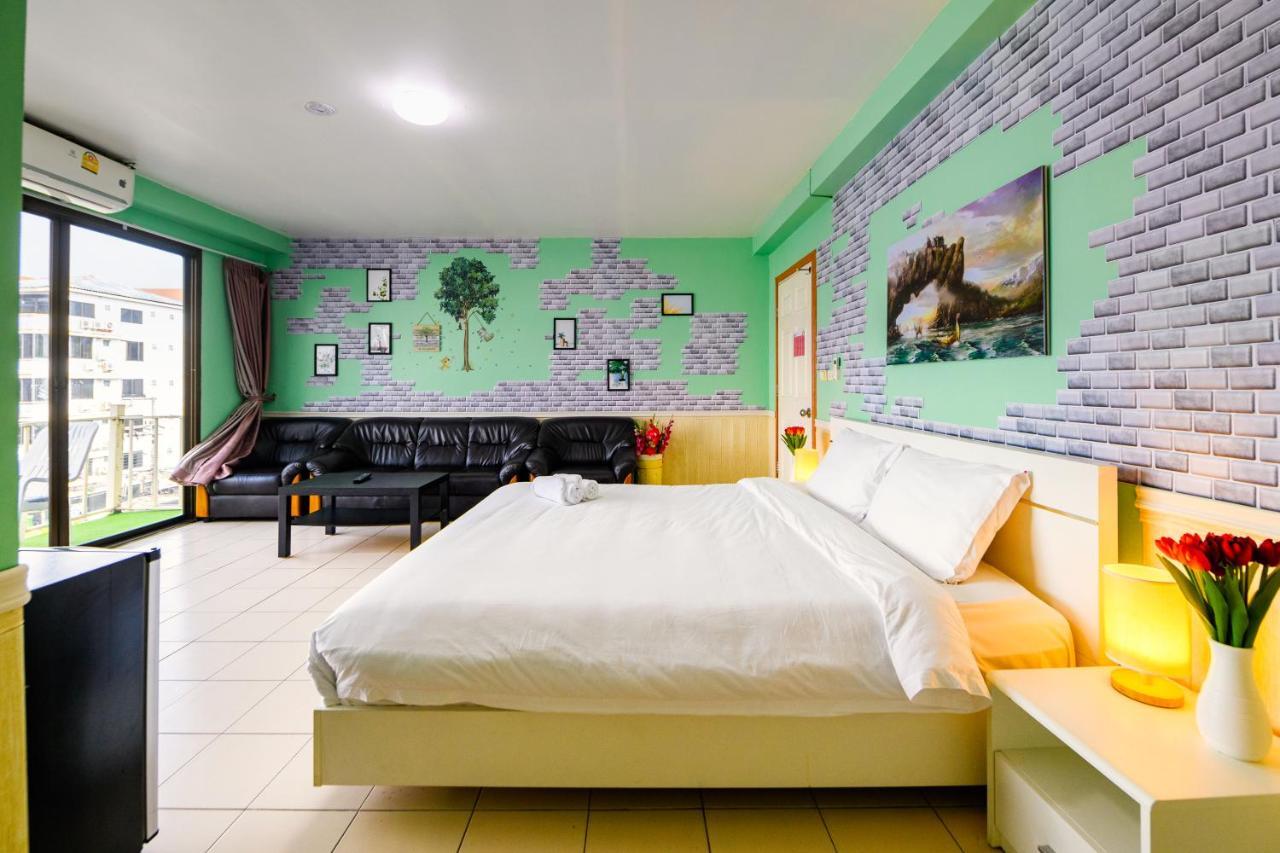 Happy Vikings - Beachfront Praia de Jomtien Exterior foto
