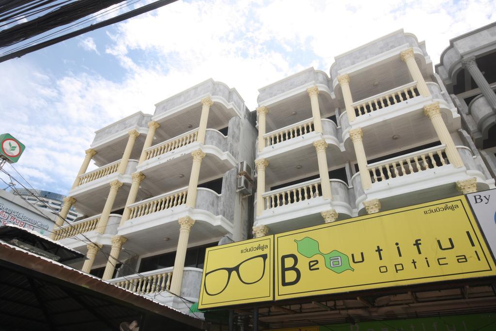 Happy Vikings - Beachfront Praia de Jomtien Exterior foto