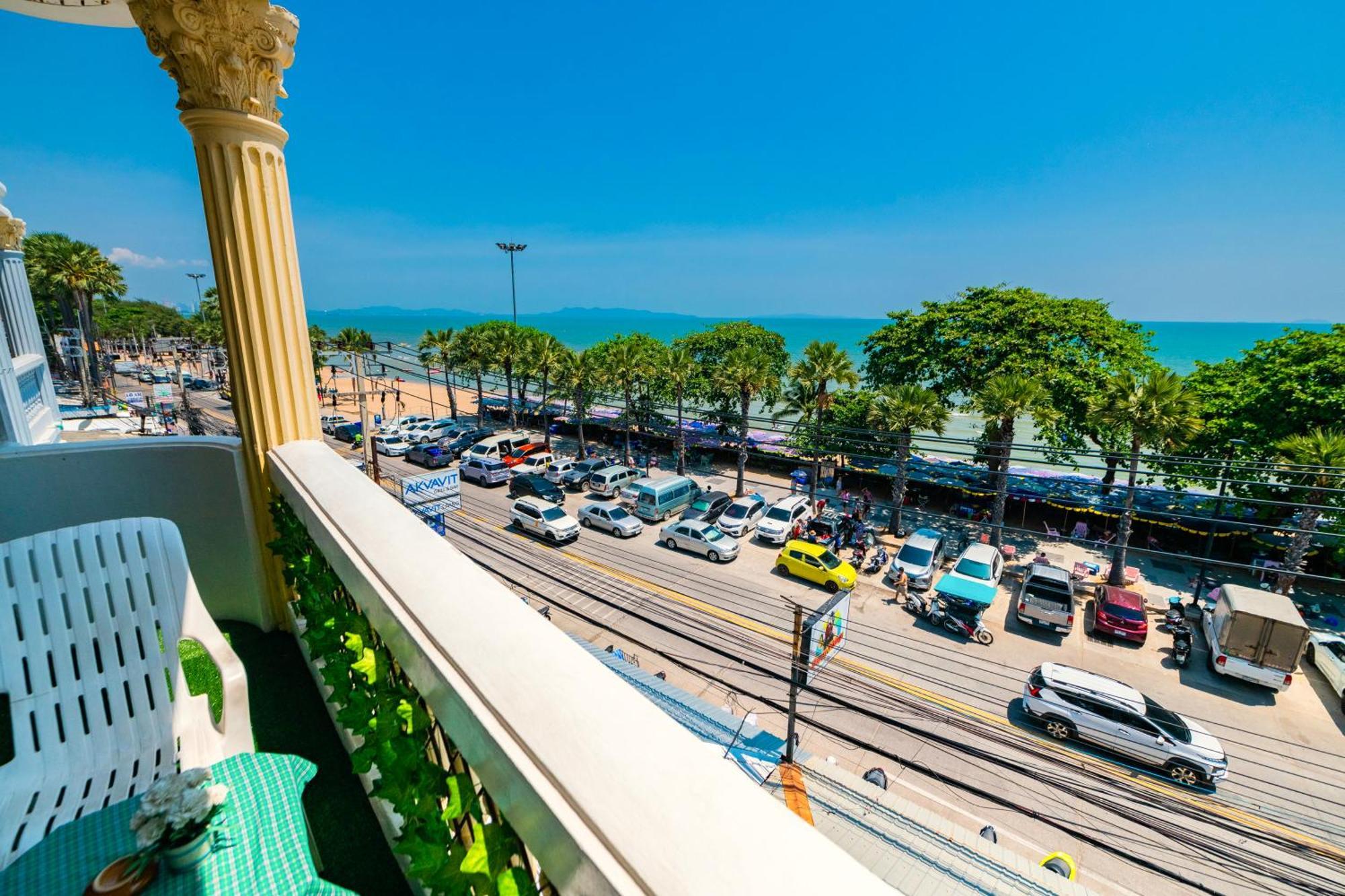 Happy Vikings - Beachfront Praia de Jomtien Quarto foto